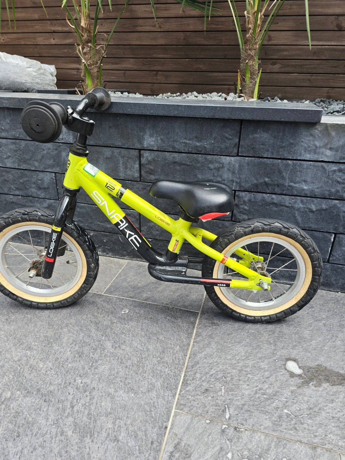 Loekie Snake 12 inch loopfiets - Neon Geel, Ophalen, Gebruikt, Minder dan 16 inch, Loekie