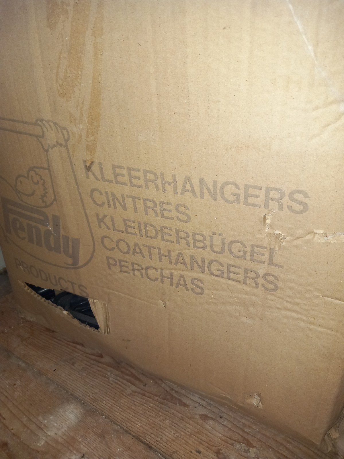 Grote partij zwarte kledinghangers, Ophalen of Verzenden, Gebruikt, Kunststof, Volwassenen