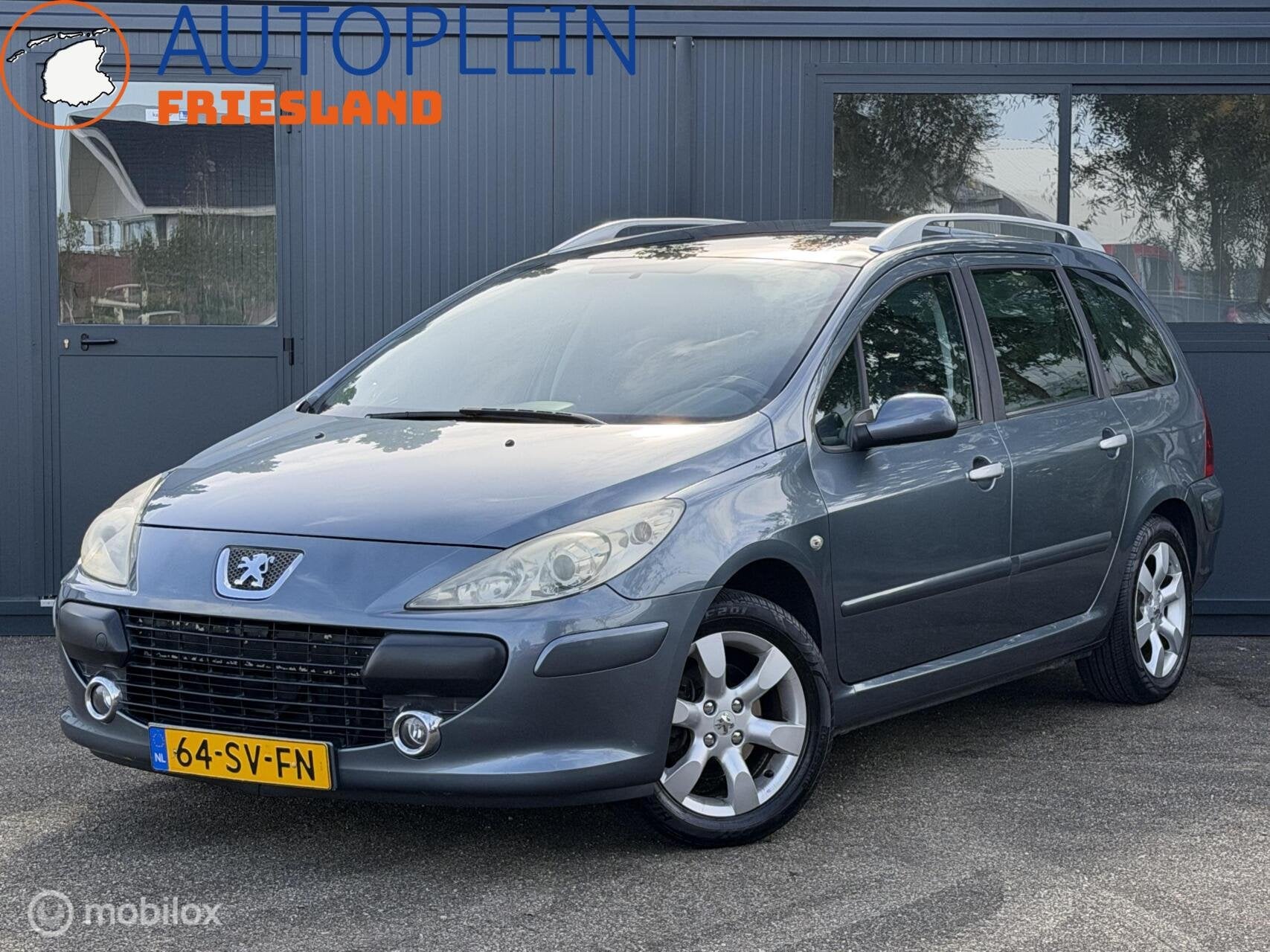 Peugeot 307 SW 2.0-16V Pack|APK 01/27|Clima|Cruise|Pano, Gebruikt, 4 cilinders, 7 stoelen, Origineel Nederlands