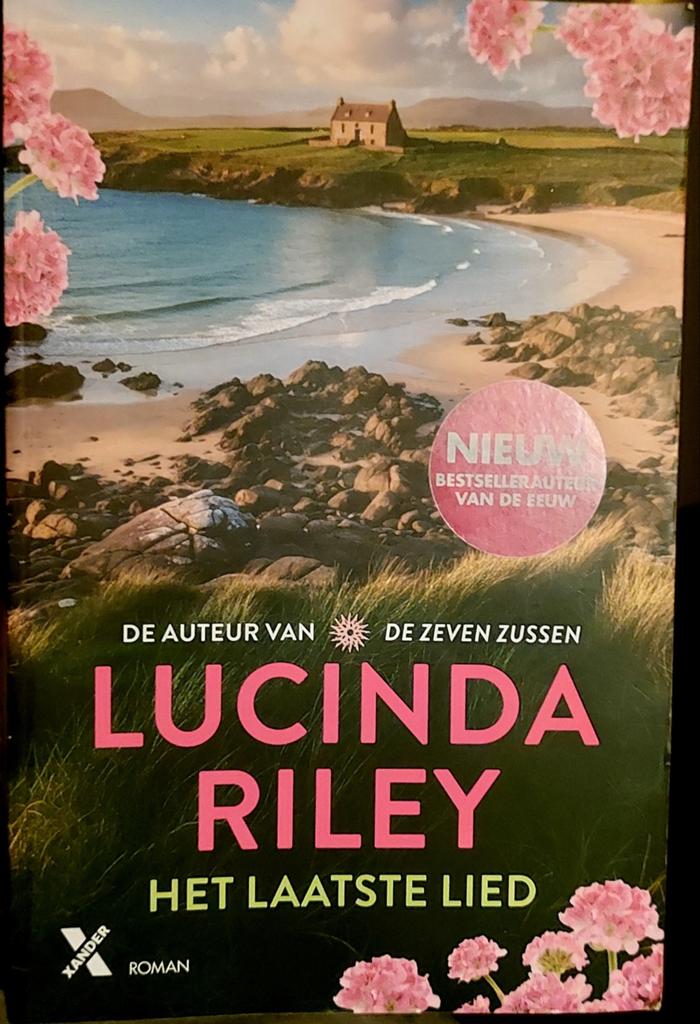 Het laatste lied / Lucinda Riley 2025, Ophalen of Verzenden, Gelezen