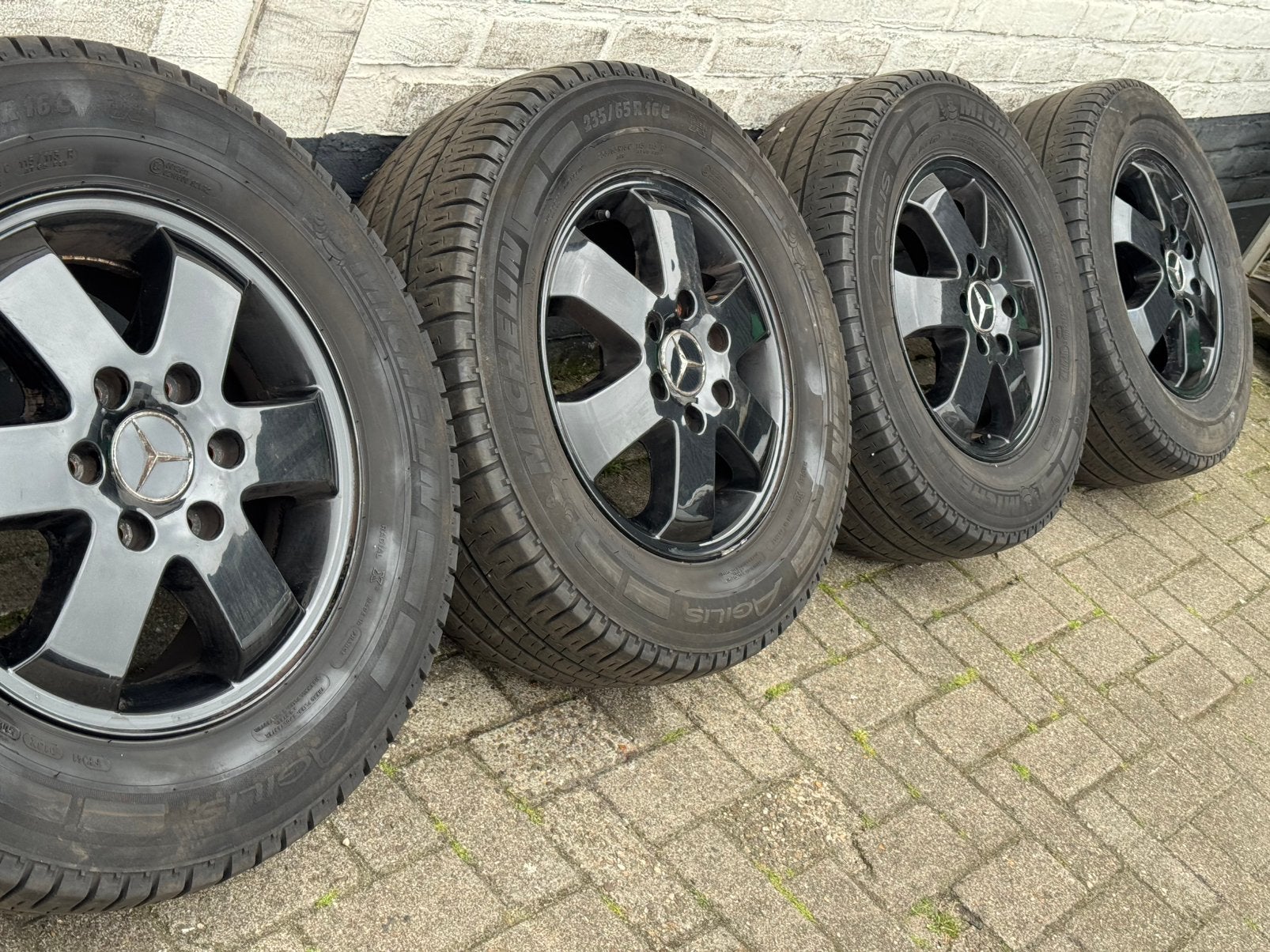Mercedes  Sprinter  16 inch zwart l velgen 6x130 235/65R16C., Ophalen, 18 inch, Bestelwagen, Banden en Velgen