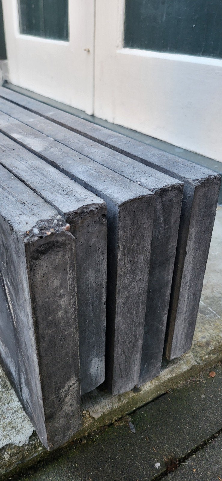 5 onderplaten + betonnen eindpaal, Tuin en Terras, Ophalen, Gebruikt, 180 tot 250 cm, Palen