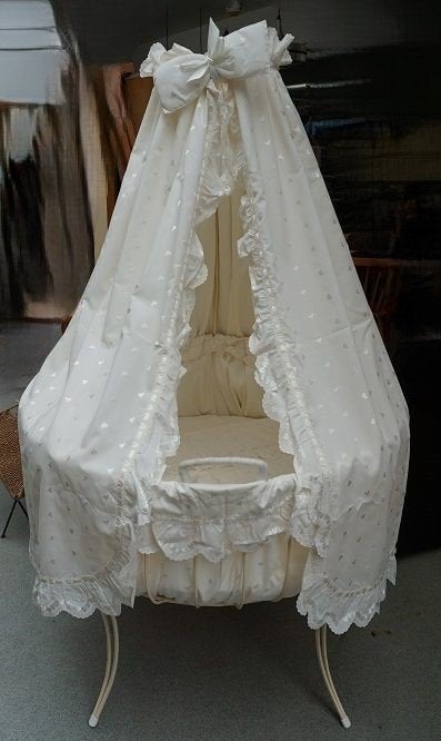 Vintage beddengoed voor wieg baby ledikant Kant met ooievaar, Ophalen of Verzenden, Gebruikt, Ledikant