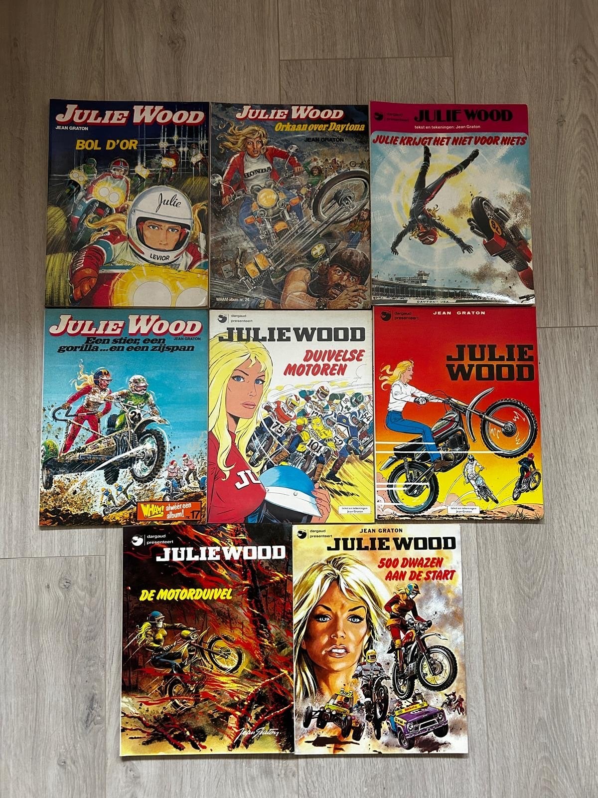 Julie Wood Stripboeken Collectie - 8 Delen, Meerdere stripboeken, Ophalen of Verzenden, Gelezen
