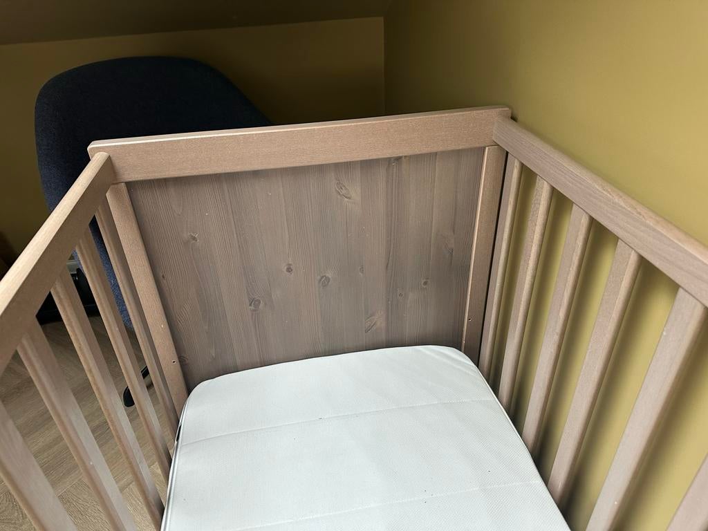 Houten ikea ledikant Sundvik met matras 120/60cm, Ophalen, Gebruikt, Ledikant