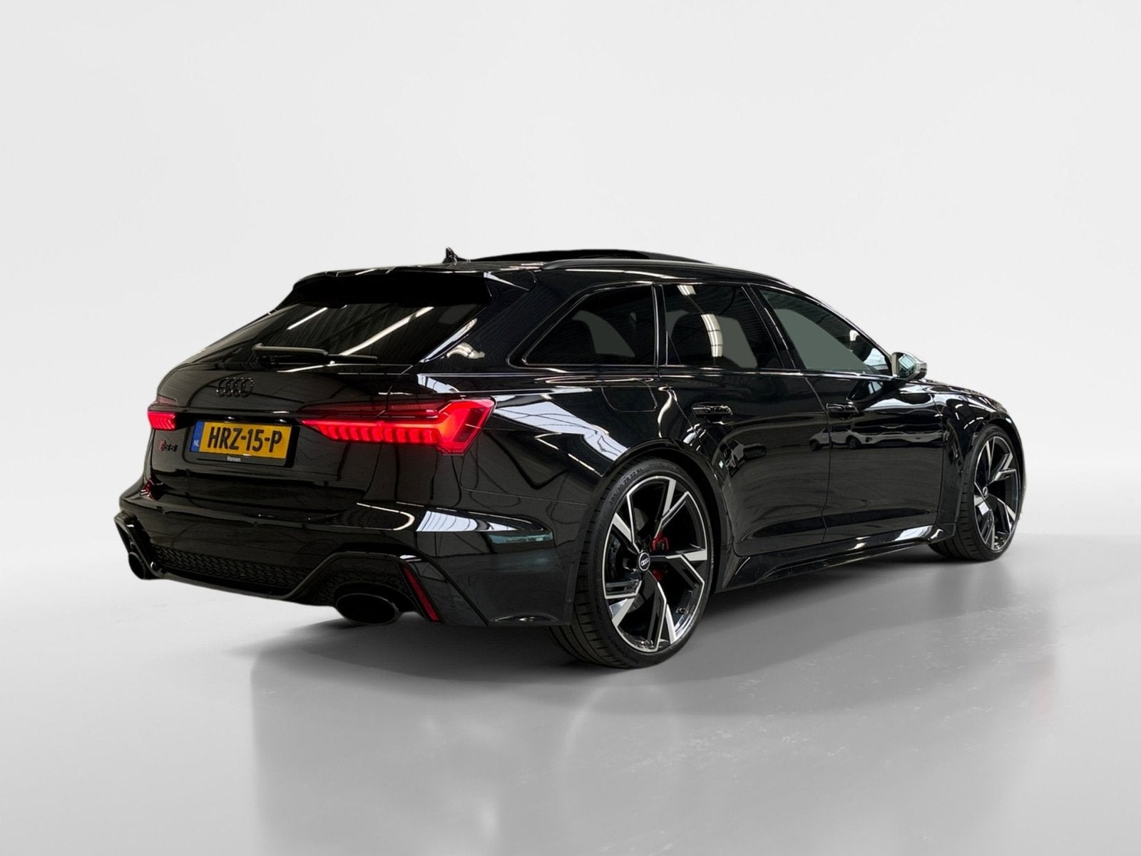 Audi RS6 Avant RS6 4.0 TFSI quattro I Dynamic+ I Pano I Kera, Auto's, Audi, Gebruikt, Euro 6, 600 pk, 2050 kg