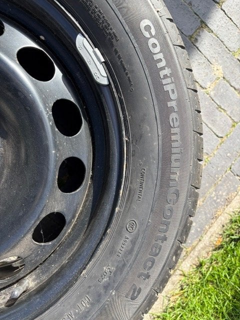 Autoband met stalen velg, 4 winterbanden 1 seizoen gebruikt, Ophalen of Verzenden, Personenwagen, Winterbanden, Banden en Velgen