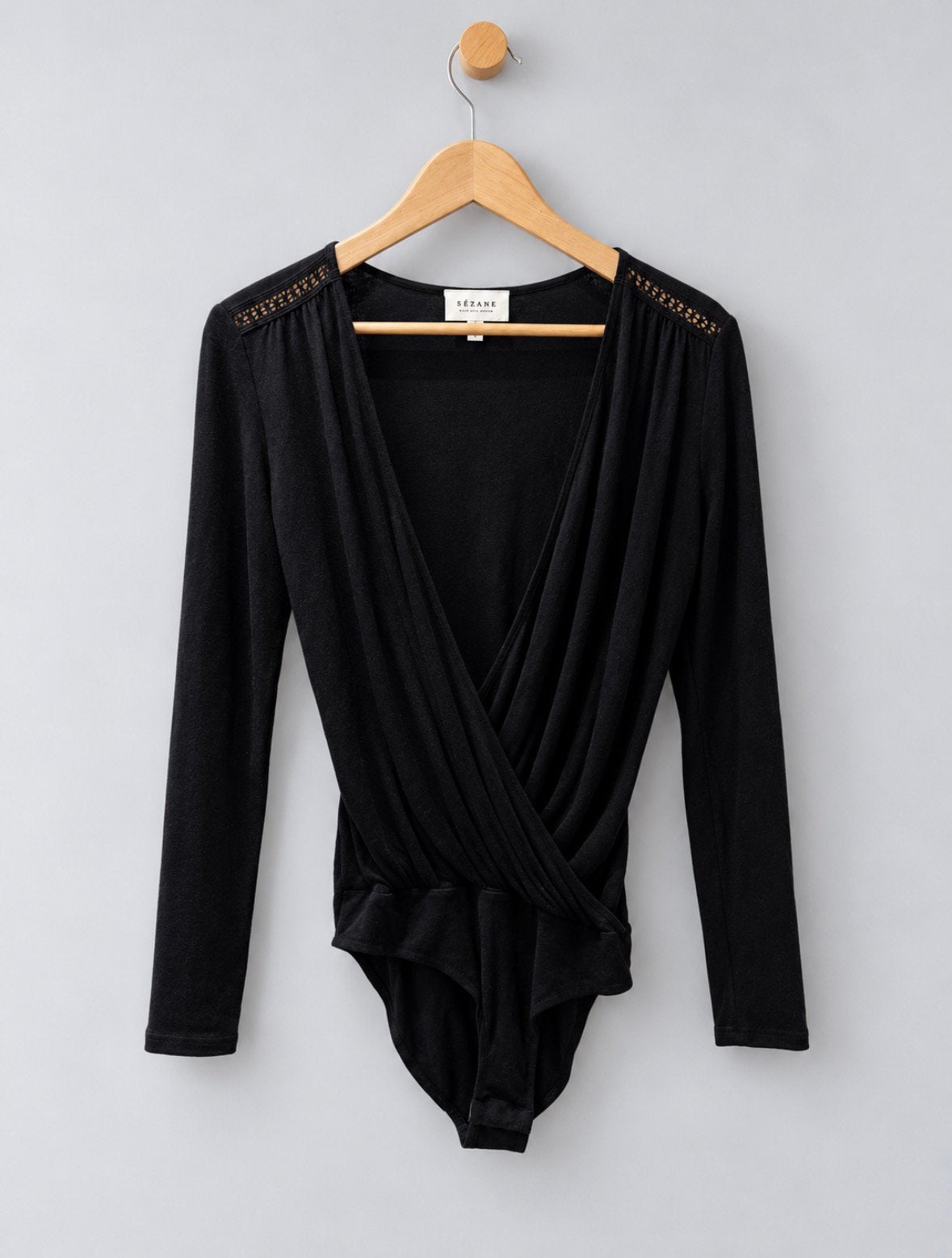 Sézane zwart body top overslag V hals lange mouw S small 36, Zwart, Ophalen of Verzenden, Zo goed als nieuw, Lange mouw
