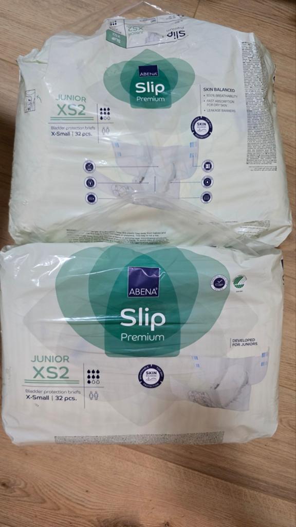 2 pakken ABENA Slip Junior XS2. Samen voor €18,00, Diversen, Verpleegmiddelen, Ophalen of Verzenden