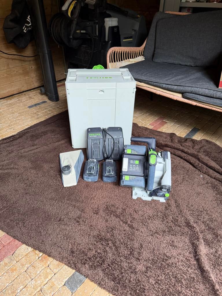 Festool TSC 55 K Invalzaag met 4 Accu's en Snellader, Ophalen, Invalzaag, Zo goed als nieuw, 30 tot 70 mm