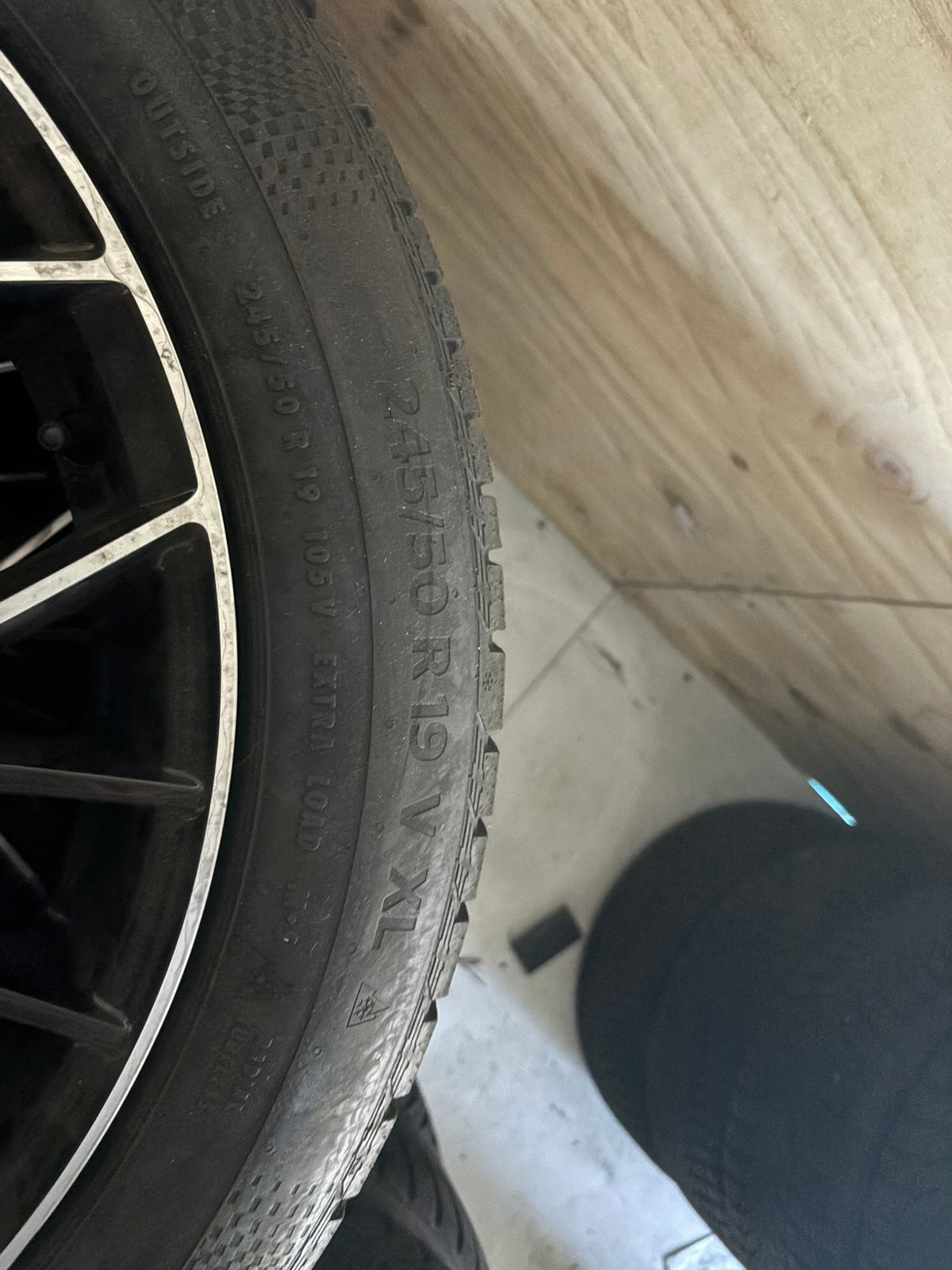 Foto 4 van Winterbanden en velgen set Continental 245/50R19 audi q5 gl