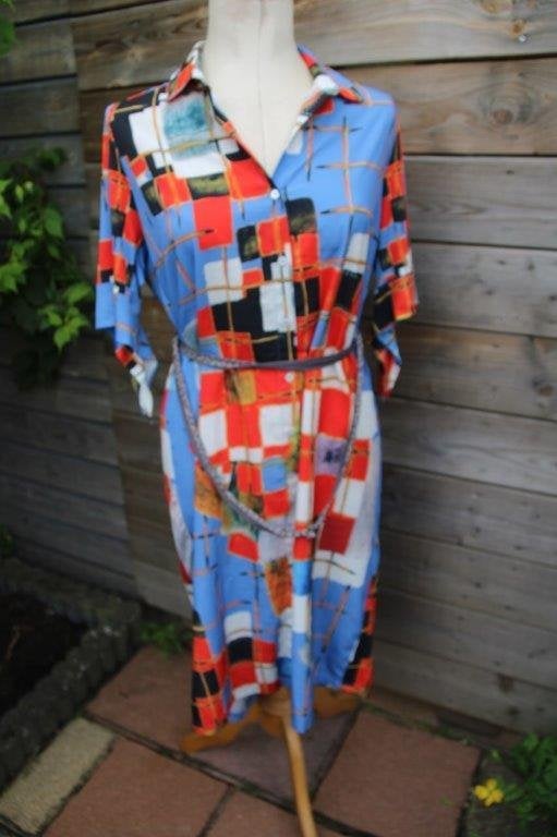 Doorknoopjurk rood/ blauw Lizzy & Coco mt M Vaste prijs, Kleding | Dames, Maat 38/40 (M), Blauw, Ophalen of Verzenden, Onder de knie