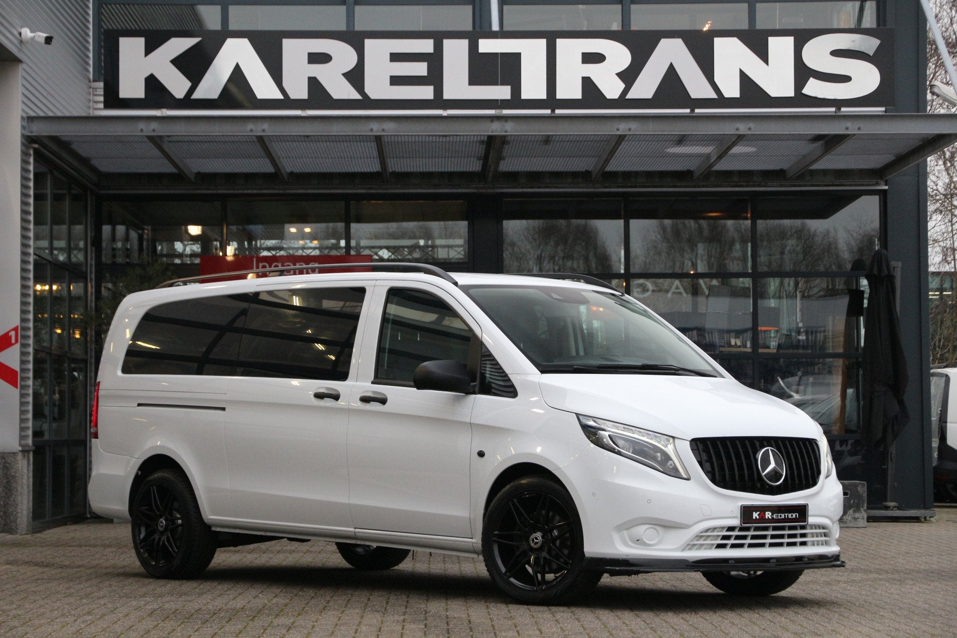 Mercedes-Benz Vito 190PK CDI | Aut. | DC | XL | 4Matic / 4x4, Auto's, Bestelauto's, 136 pk, Gebruikt, Zwart, 4 cilinders