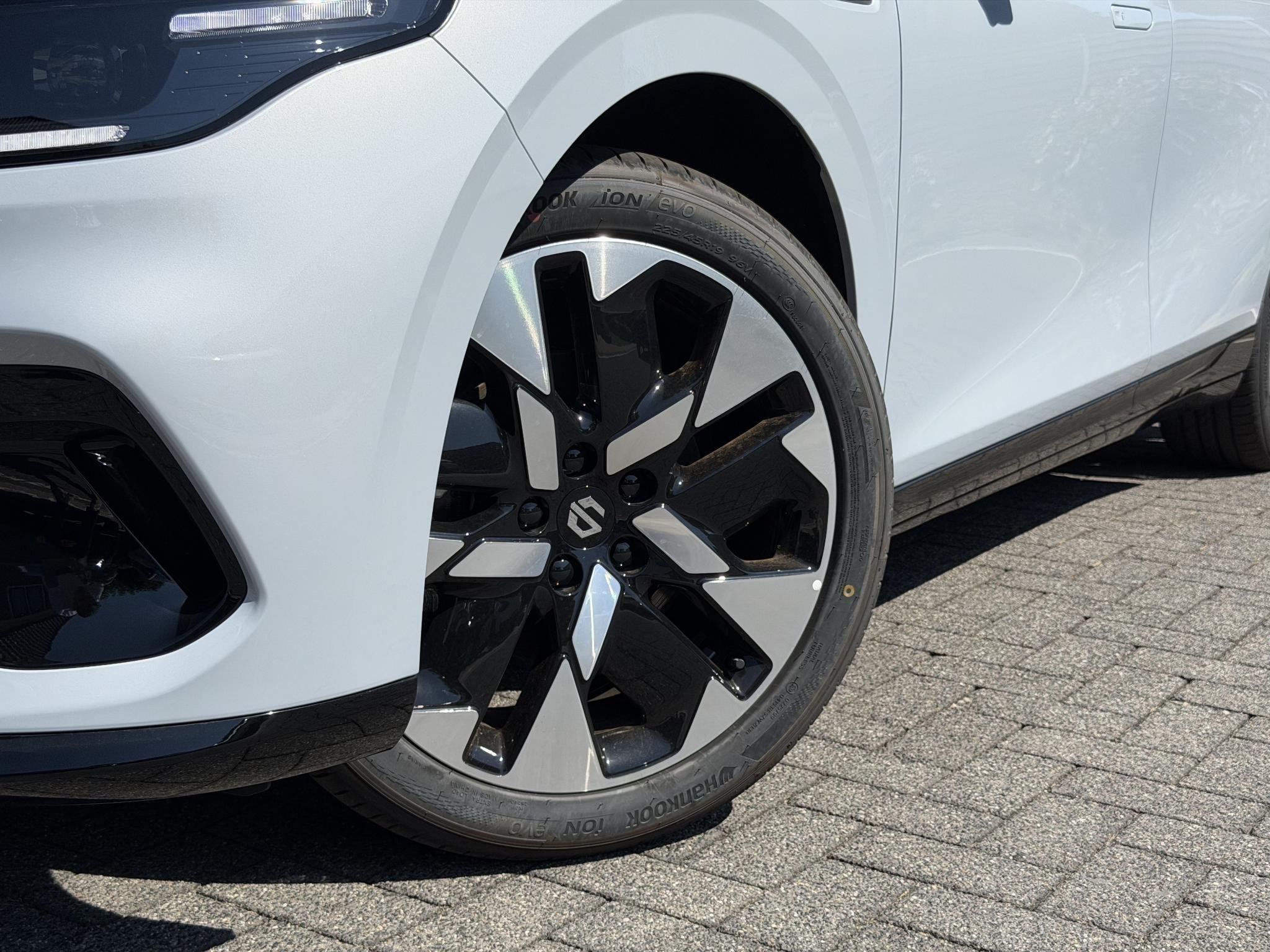 Leapmotor B05 Design ProMax 67.1 kWh 218PK Automaat Navigati, Auto's, Leapmotor, 12 maanden, Achterwielaandrijving, Overige modellen