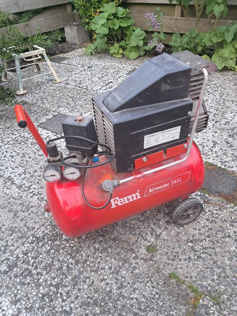 Compressor, Ophalen, Gebruikt, 6 tot 10 bar, Minder dan 200 liter/min