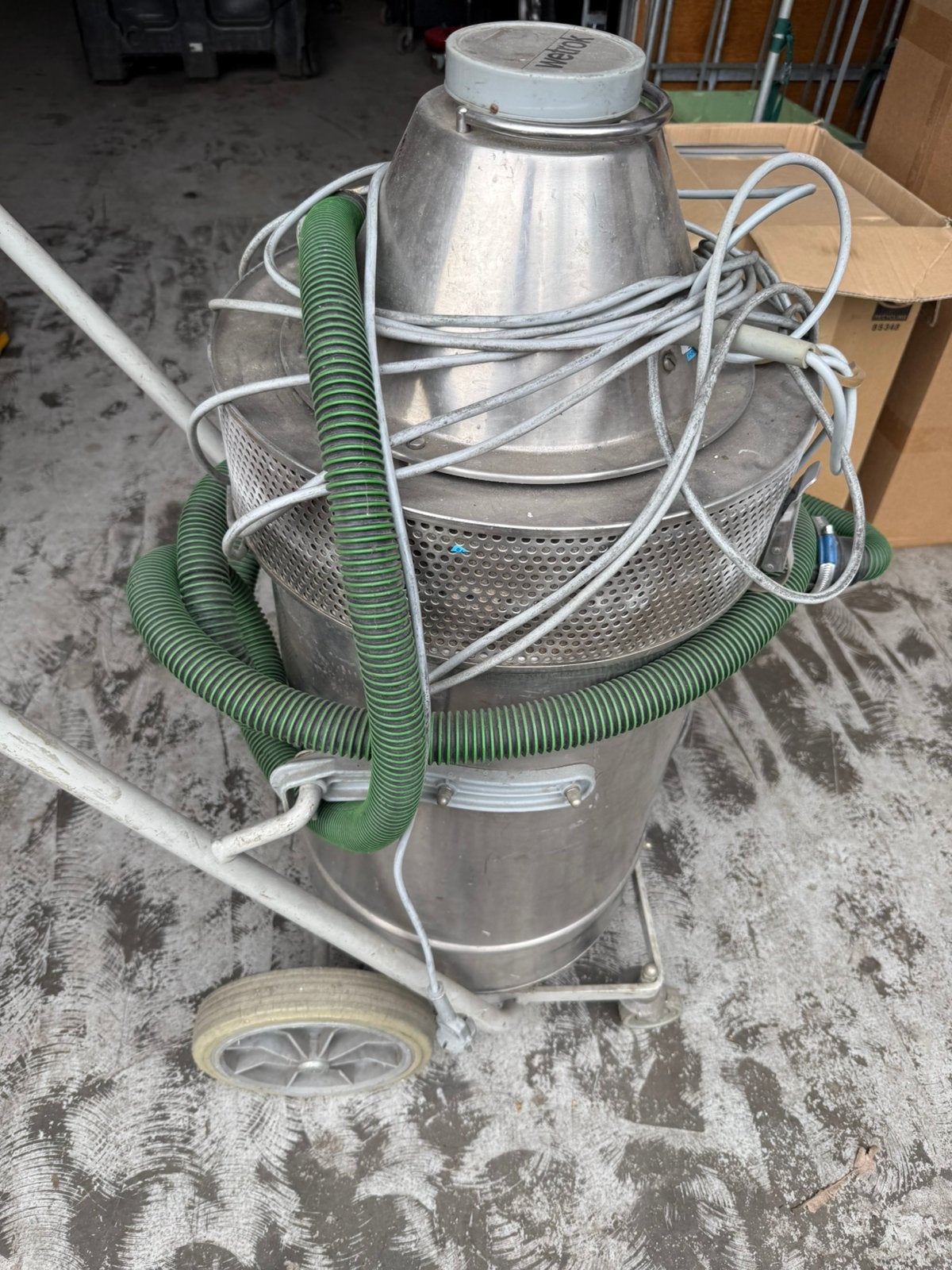 een professionele Wetrok Silento 5000 stofzuiger, Witgoed en Apparatuur, Stofzuigers, Ophalen, Zo goed als nieuw, 2000 watt of meer