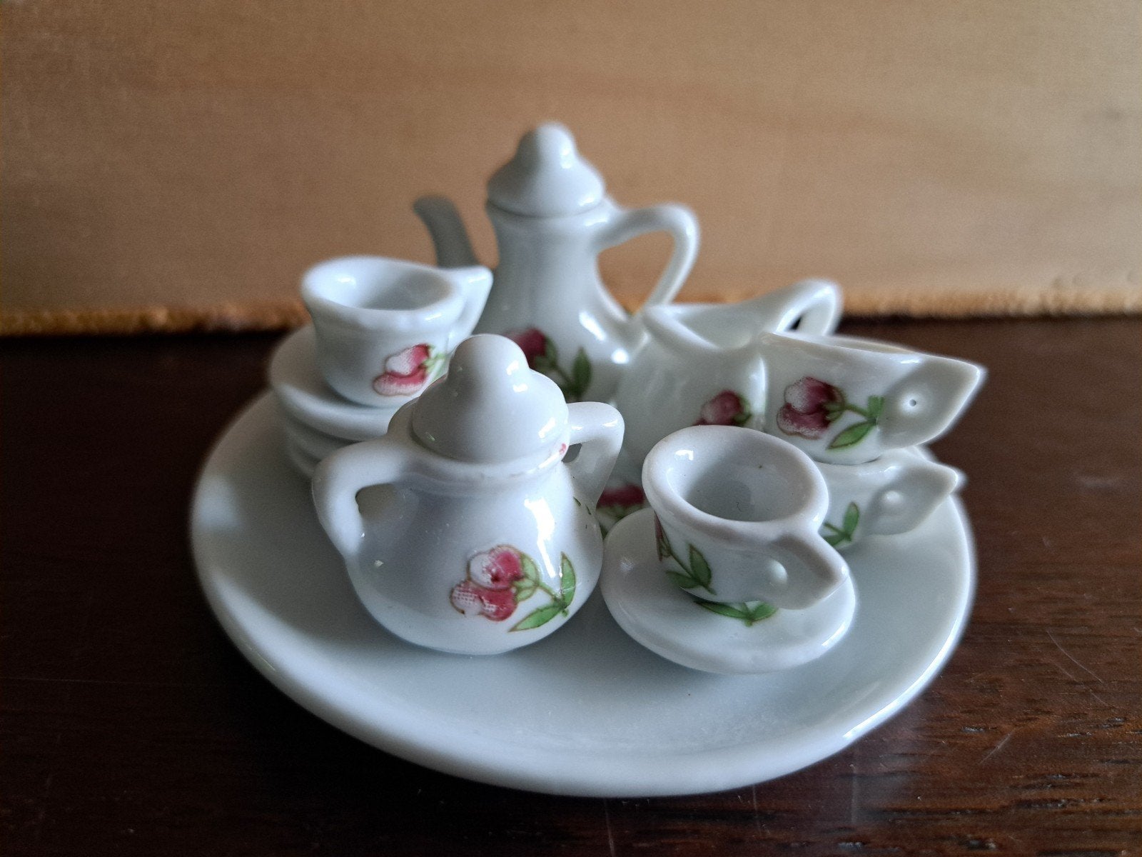 Miniatuur theeserviesje met bloemmotief, Ophalen of Verzenden, Poppenhuis