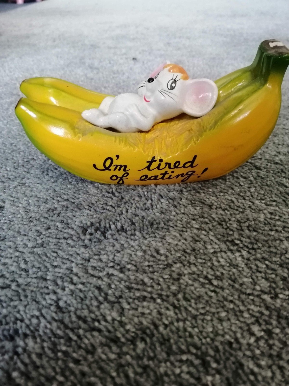 Spaarpot muis op een banaan, Ophalen of Verzenden, Steen, Aardewerk of Keramiek, Dier