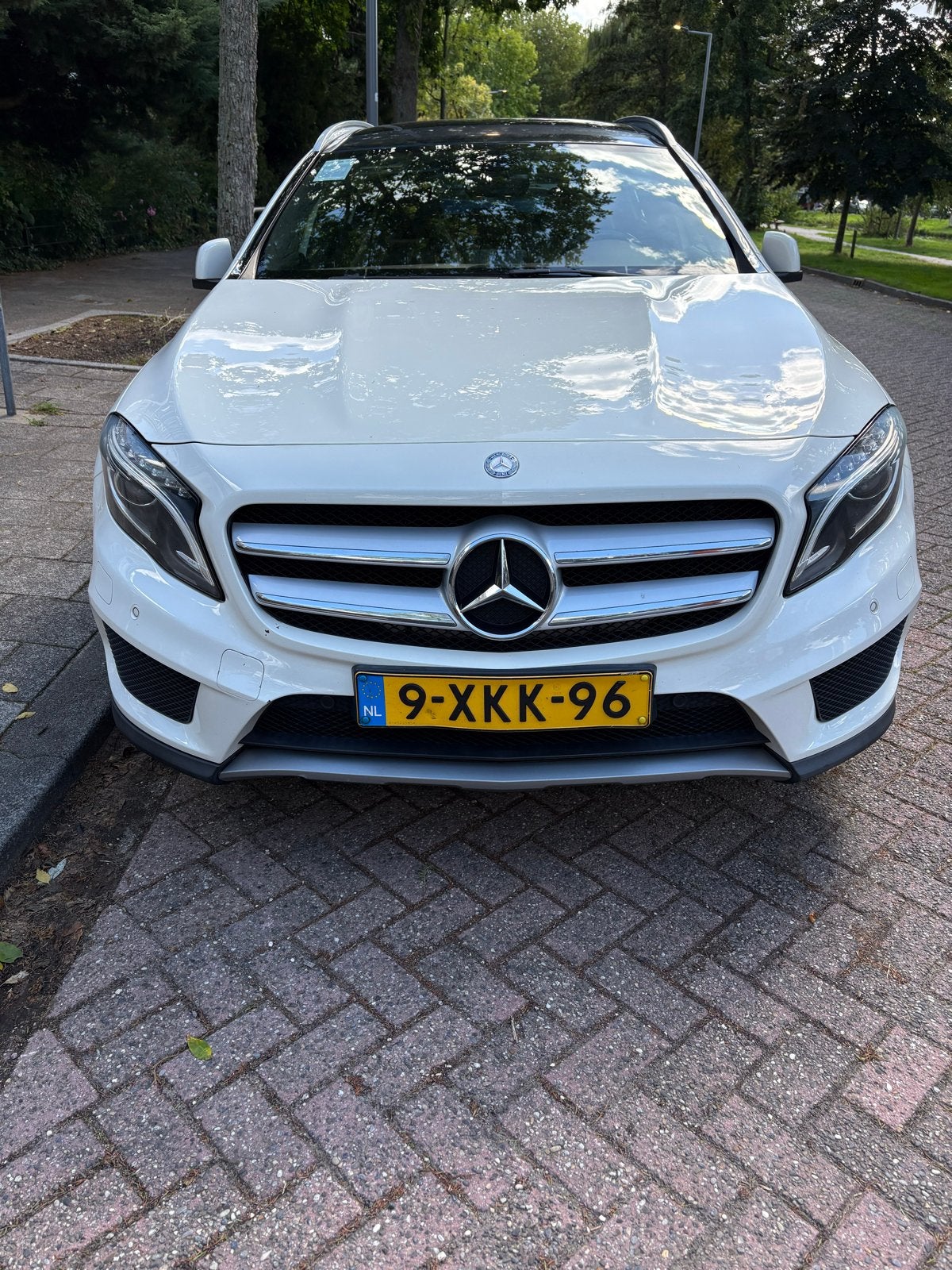 Mercedes GLA 200, aut, camera, panorama, Auto's, Mercedes-Benz, 715 kg, Wit, Particulier, 1335 kg