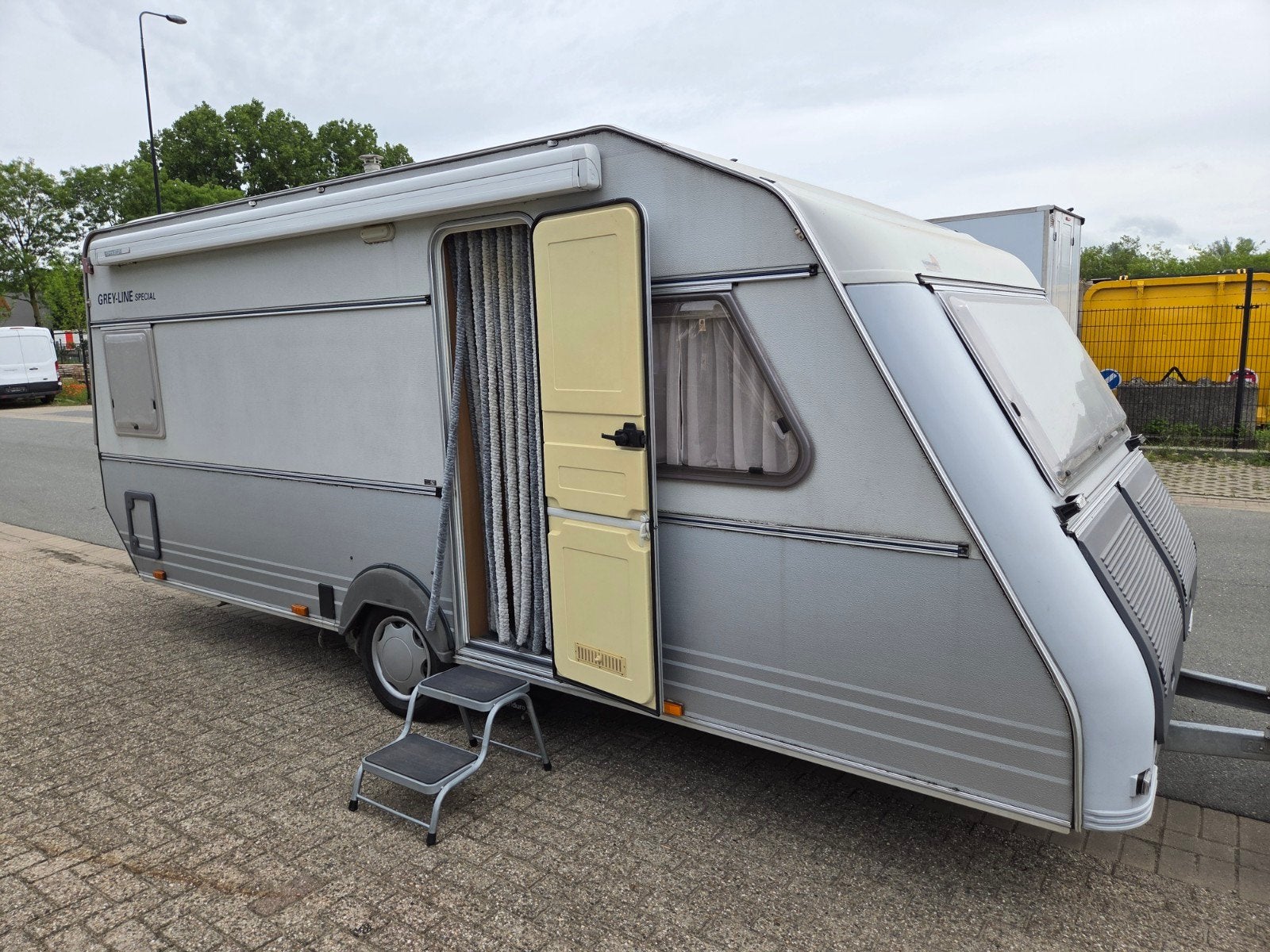 Kip Greyline 50 TDB Special mover en luifel l, Caravans en Kamperen, Caravans, Rondzit, Kip, Frans bed, Schokbreker