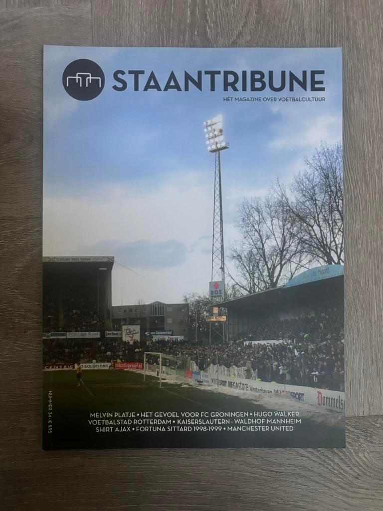 Staantribune Magazine NR 34, Ophalen of Verzenden, Zo goed als nieuw, Boek of Tijdschrift