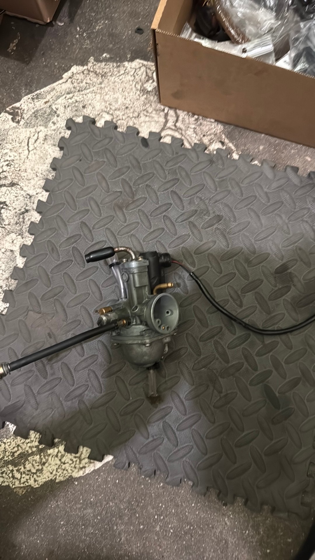 Orgineel mikuni 20,5 carb, Ophalen of Verzenden, Zo goed als nieuw, Carburateur