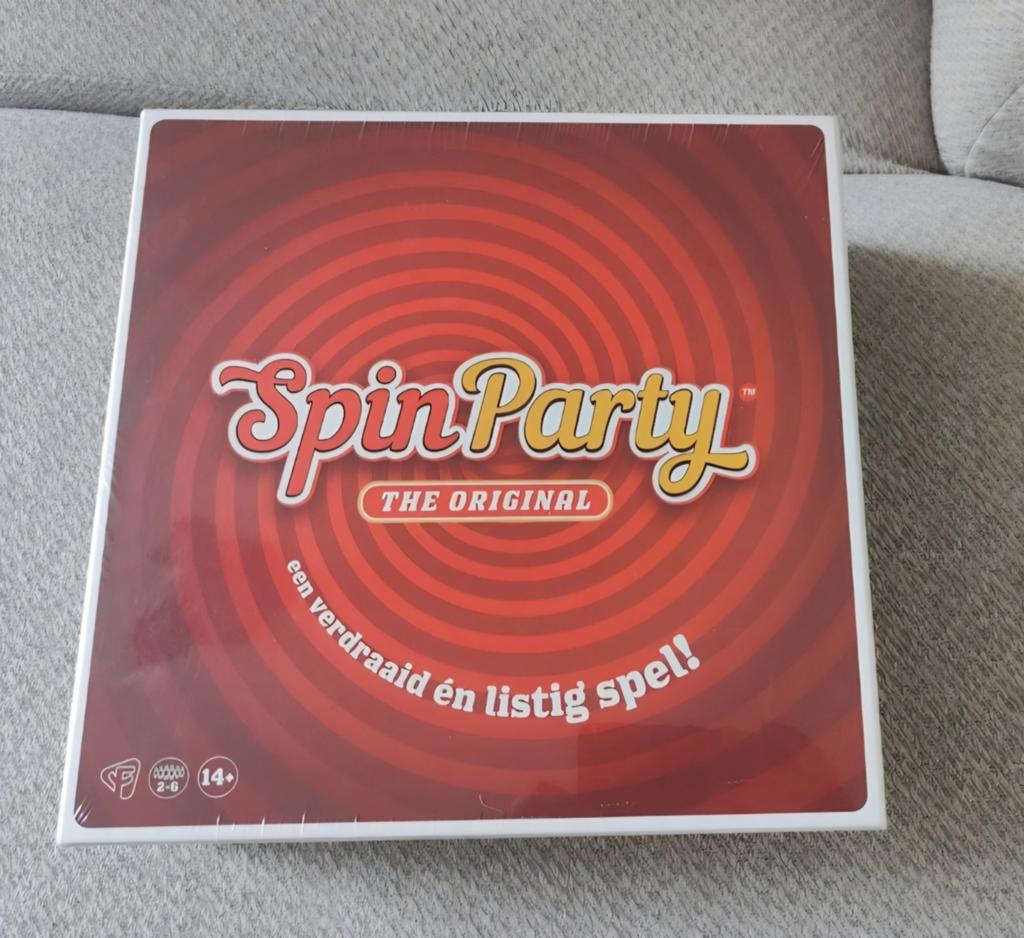 SpinParty The Original - Een verdraaid en listig spel!, Hobby en Vrije tijd, Gezelschapsspellen | Bordspellen, Vijf spelers of meer