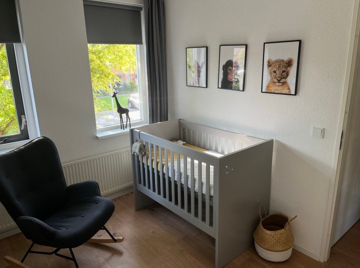Babybedje met matras 60x120 - Grijs - nog heel goed, Ophalen, Zo goed als nieuw, Minder dan 140 cm, Matras