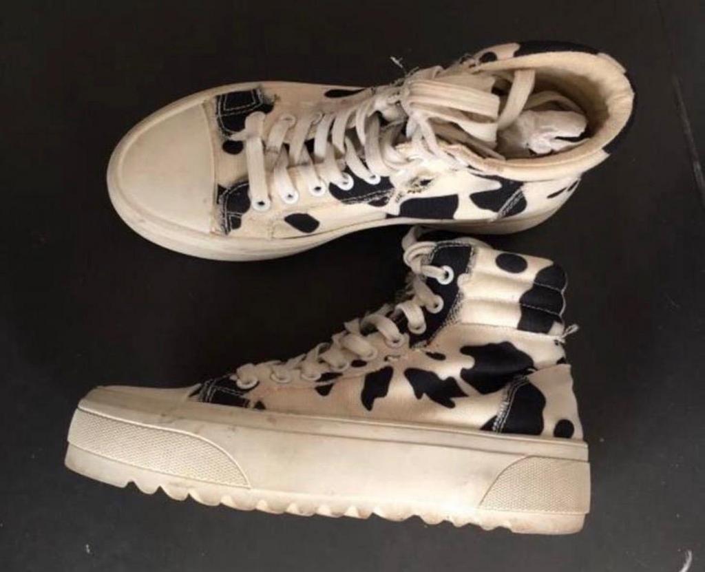 Leuke Shelo Katoenen Sneakers Koeienprint Antislip Zolen 5cm, Kleding | Dames, Overige kleuren, Ophalen of Verzenden, Sneakers of Gympen