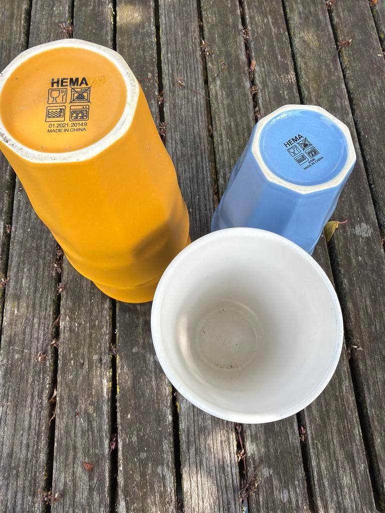 Set van 4 HEMA mokken/bekers, Ophalen, Zo goed als nieuw, Overige stijlen, Kop(pen) en/of Schotel(s)