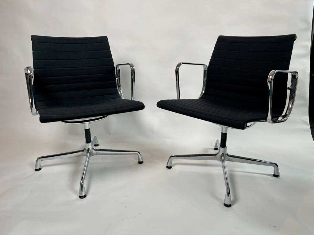 4 x Vitra Eames EA 108 stoel zwart hopsak - chroom (4 stuks), Ophalen, Zwart, Zo goed als nieuw, Vier