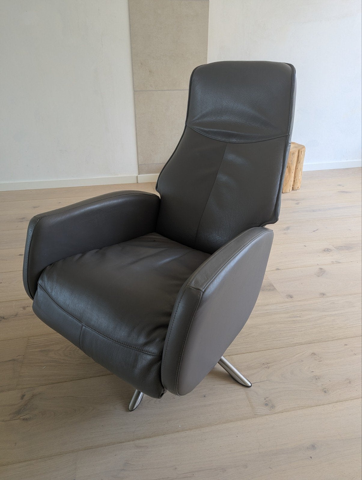 Draaibare Relaxstoel Taupe-Grijs Lederlook Chroom, Ophalen