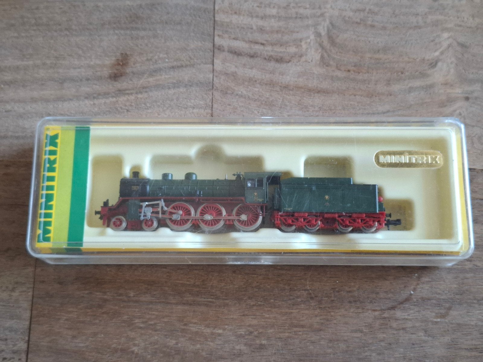 Minitrix Locomotief Groen - Zo goed als nieuw, Hobby en Vrije tijd, Modeltreinen | H0, Verzenden, Trix, Nieuw, Analoog