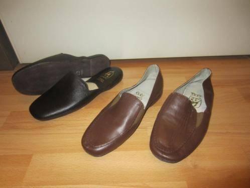 gratis nieuwe lederen heren  pantoffels sloffen slippers, Ophalen of Verzenden, Nieuw, Overige kleuren, Pantoffels of Sloffen