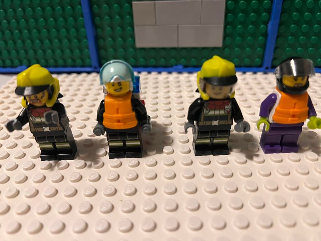 Lego brandweer mannen, Ophalen of Verzenden, Zo goed als nieuw