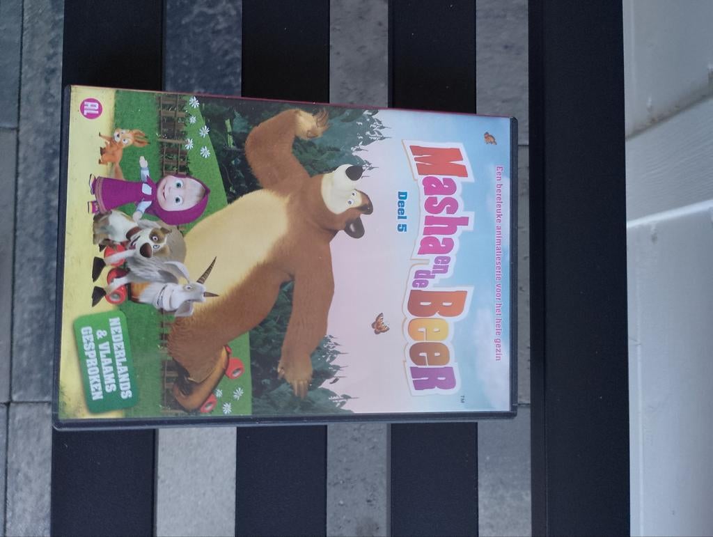 Dvd van masha de beer, Ophalen, Zo goed als nieuw