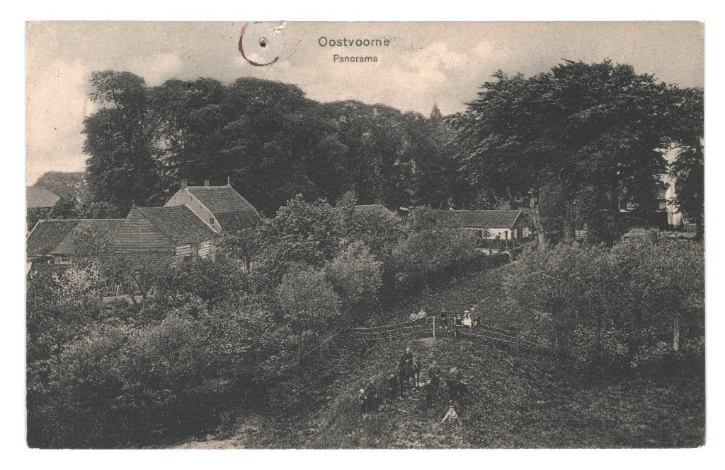 940107	Oostvoorne	Panorama	ZH 1913	Gelopen, Ophalen of Verzenden, Voor 1920, Gelopen, Zuid-Holland
