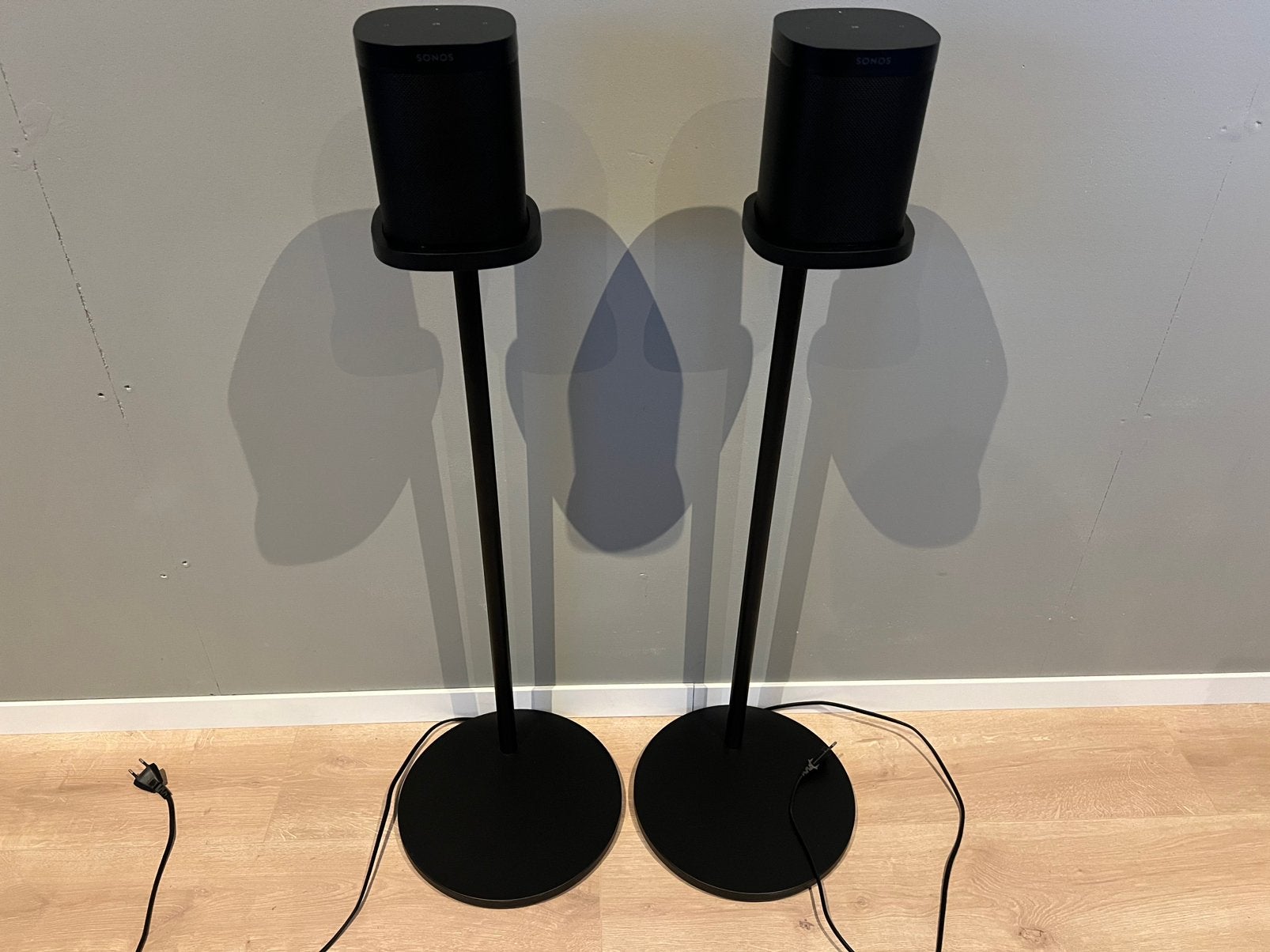 Sonos One SL Zwart + standaards | 6 maanden garantie!, Audio, Tv en Foto, Luidsprekers, Ophalen of Verzenden, Zo goed als nieuw