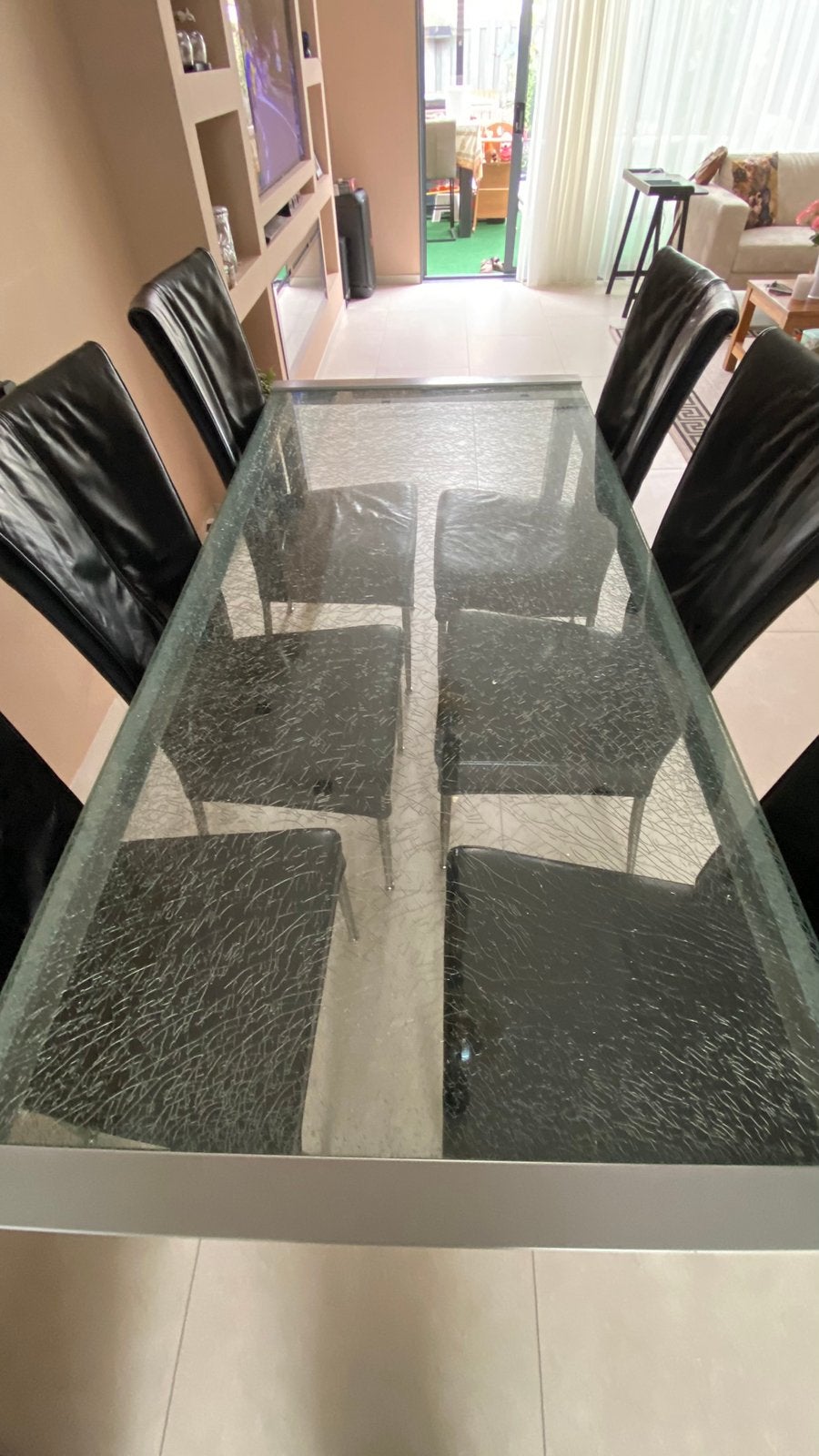 Glazen eettafel, Ophalen, Zo goed als nieuw, 4 tot 6 stoelen