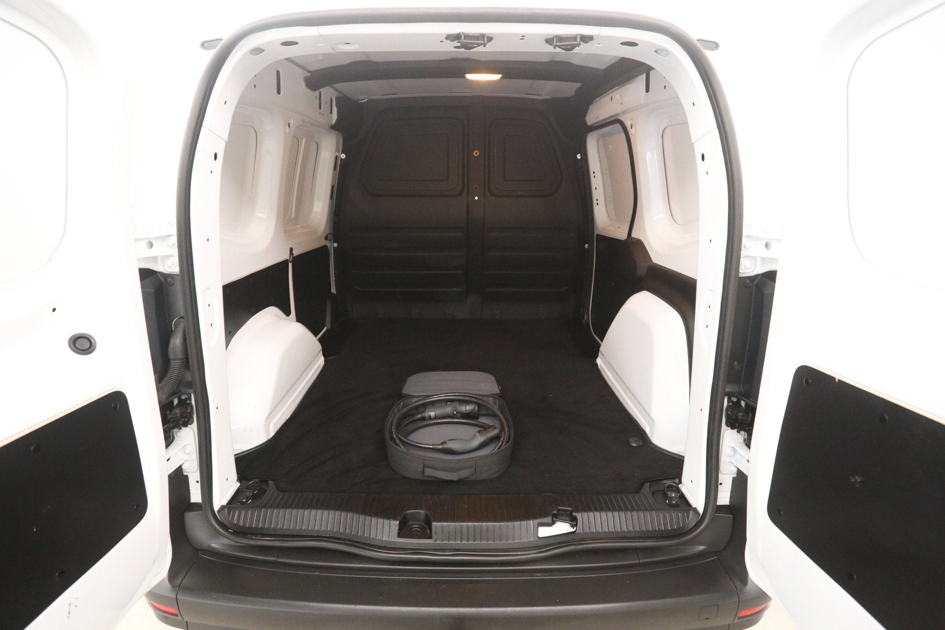 Renault Kangoo Mercedes-Benz eCitan 45 kWh | SOH 97% | Clima, Auto's, Automaat, Stof, Gebruikt, 4 cilinders