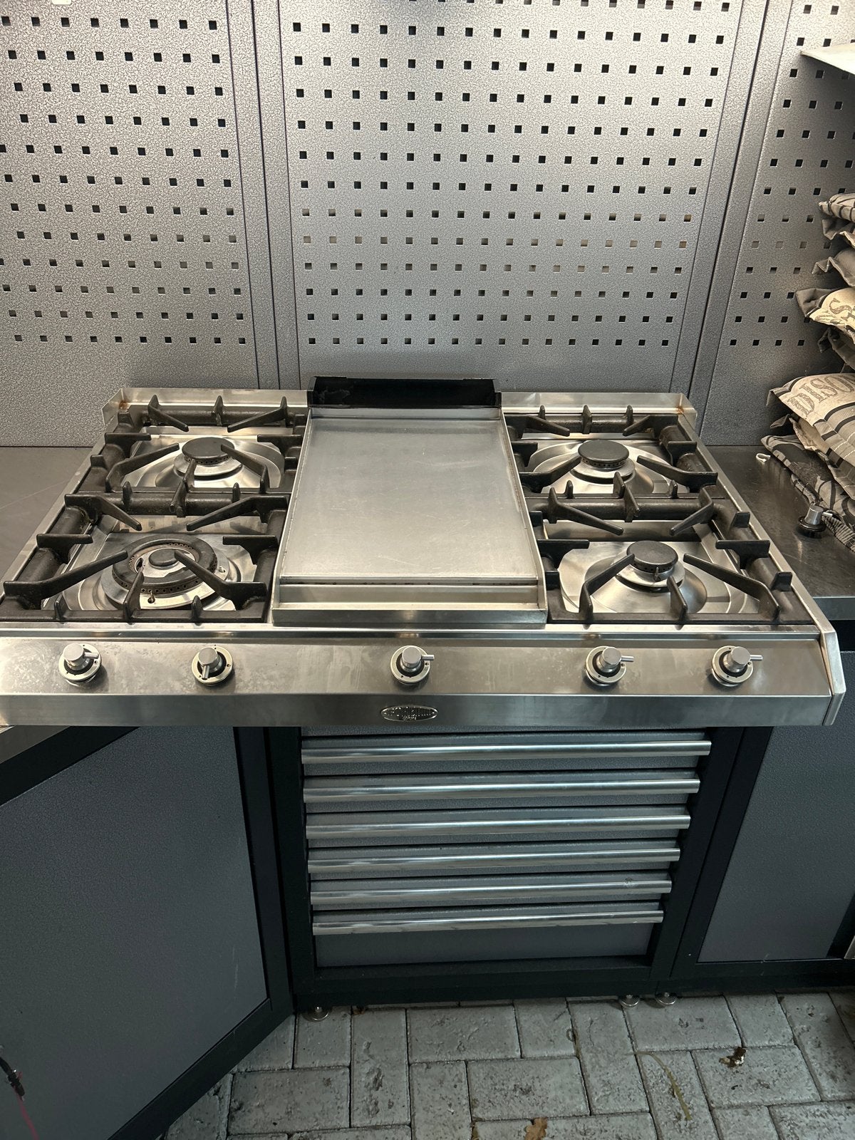 Boretti Fornuis met 4 Gasbranders en Grill, Ophalen, Gebruikt, Grill, 4 kookzones
