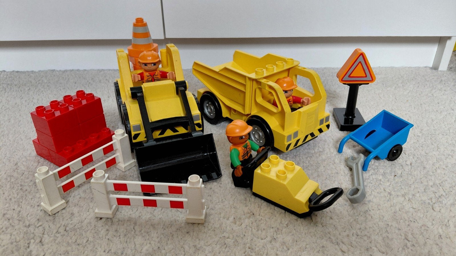 Duplo shovel en kiepwagen, Kinderen en Baby's, Speelgoed | Duplo en Lego, Ophalen of Verzenden, Complete set, Duplo