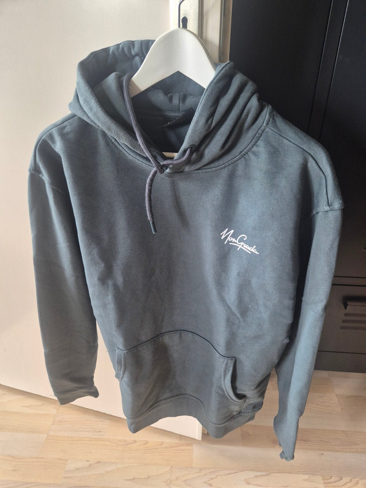 Non Grada Hoodie Maat S, Ophalen of Verzenden, Zo goed als nieuw, Non Grada