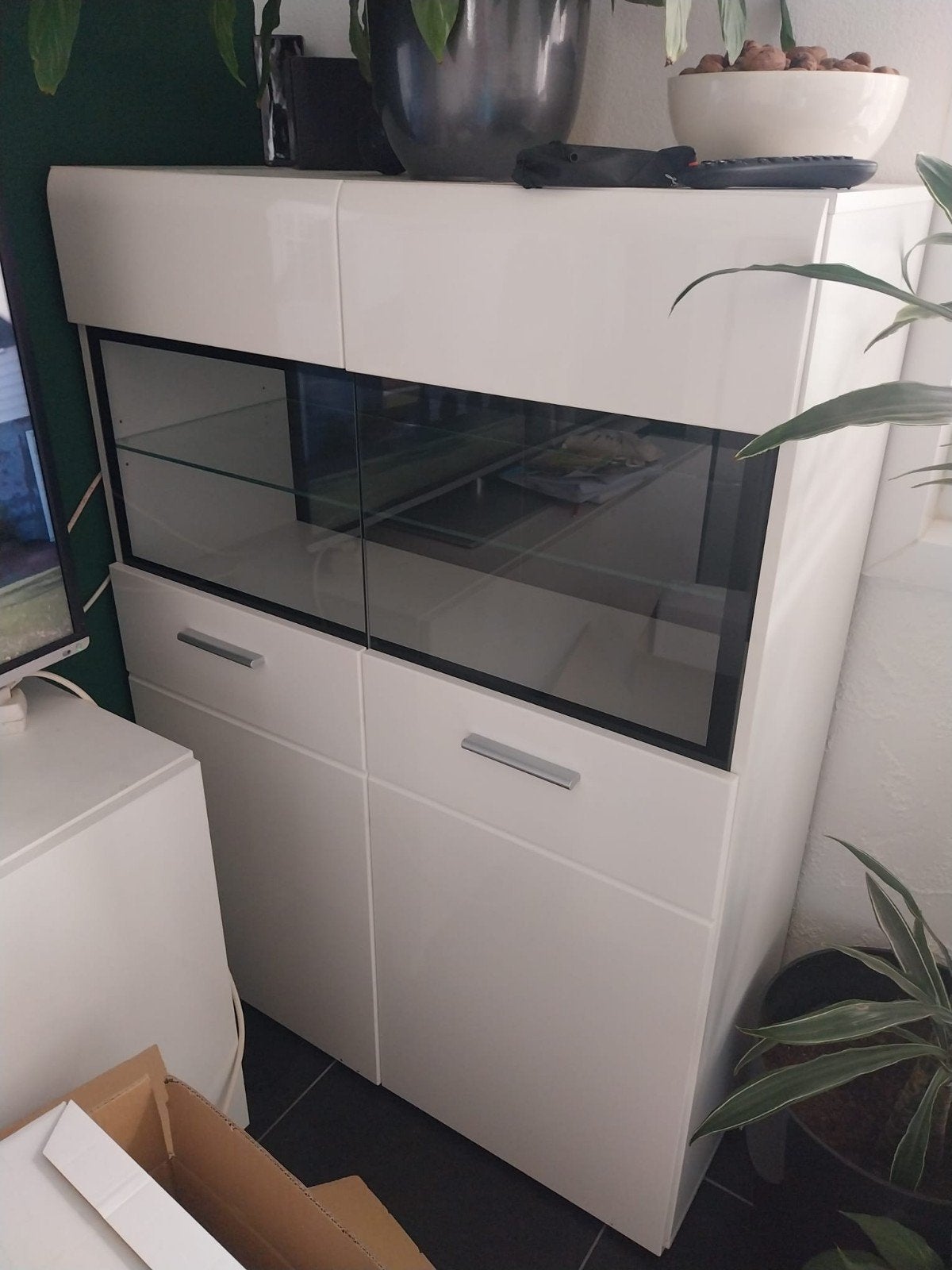 Bar kast met blauwe LED verlichting en comfortabele bank, Ophalen, Gebruikt, 100 tot 125 cm, Hoekbank