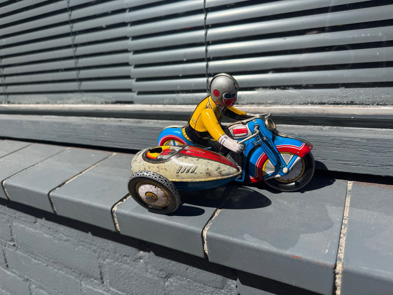 Vintage blikken speelgoedmotor met zijspan, Ophalen of Verzenden