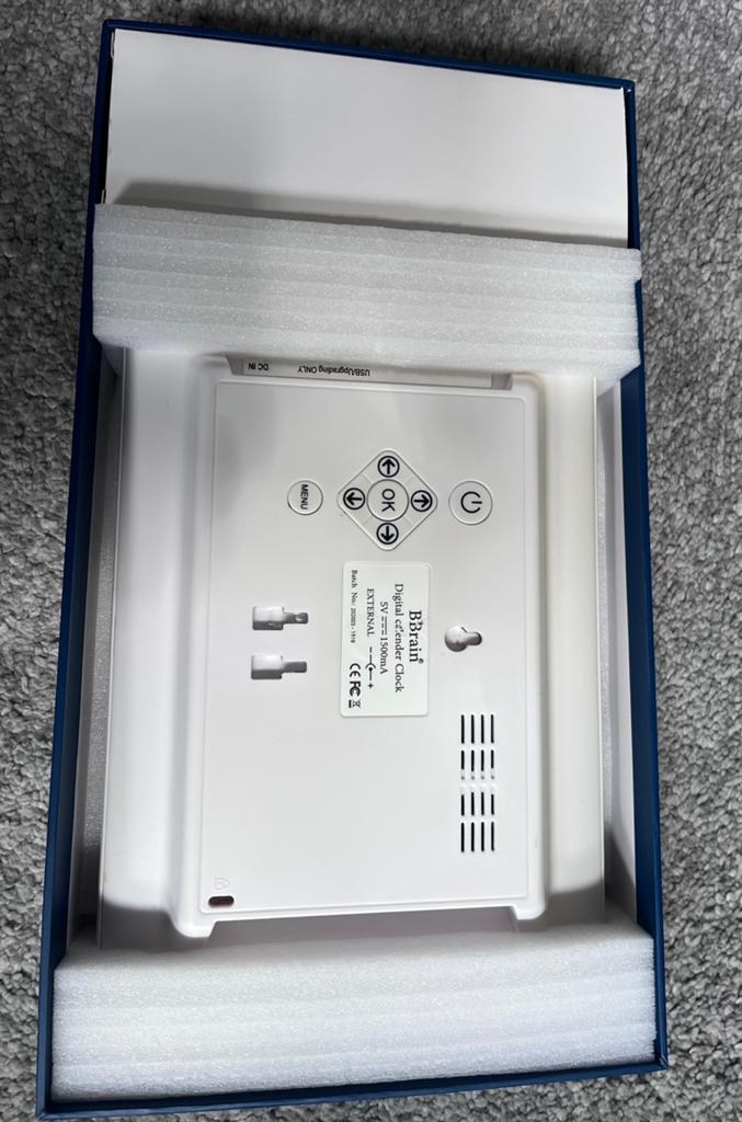 BBrain FAMILY Basic Digitale dementieklok - Nieuw in doos, Ophalen, Nieuw, Digitaal, Wekker of Tafelklok