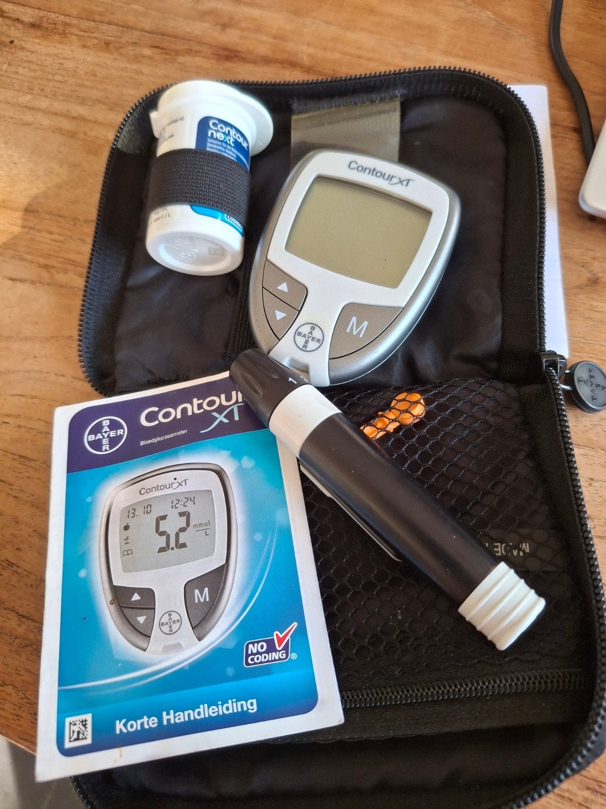 Bayer Contour XT Bloedglucosemeter Set, Ophalen of Verzenden, Zo goed als nieuw, Overige typen