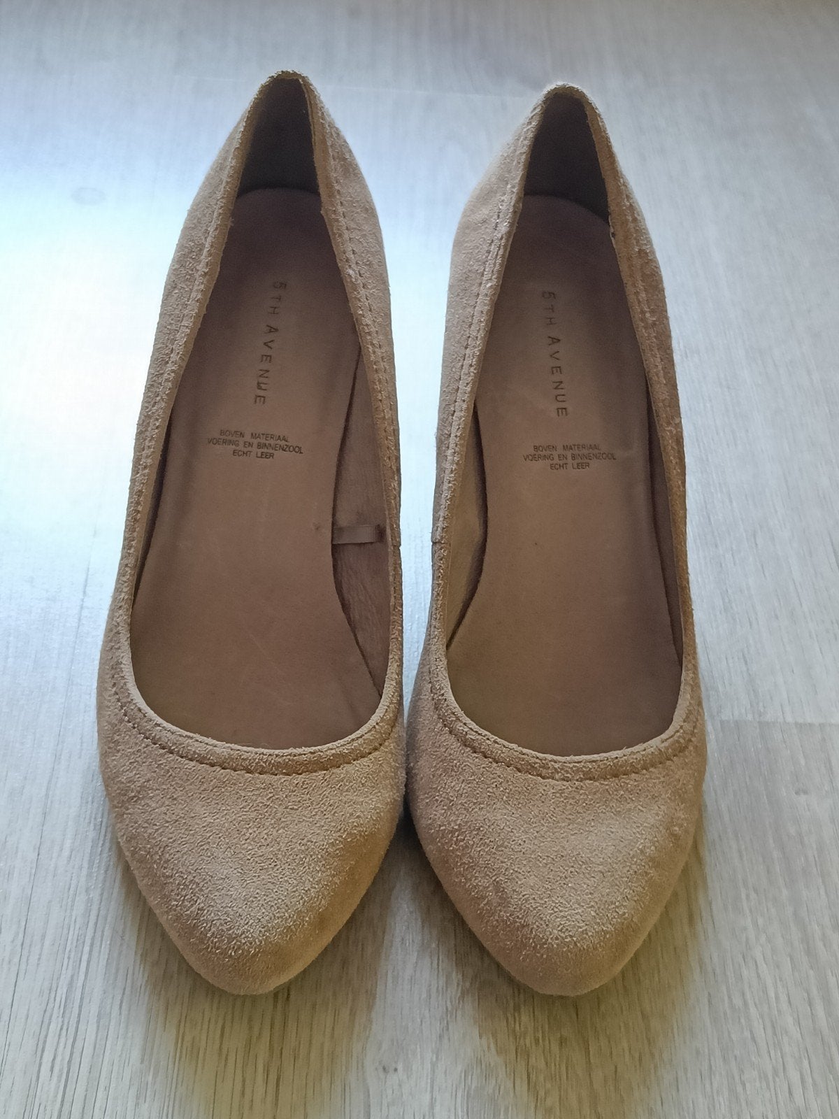 5th Avenue Pumps - Beige Suède - Maat 41, Pumps, Beige, Ophalen of Verzenden, Zo goed als nieuw