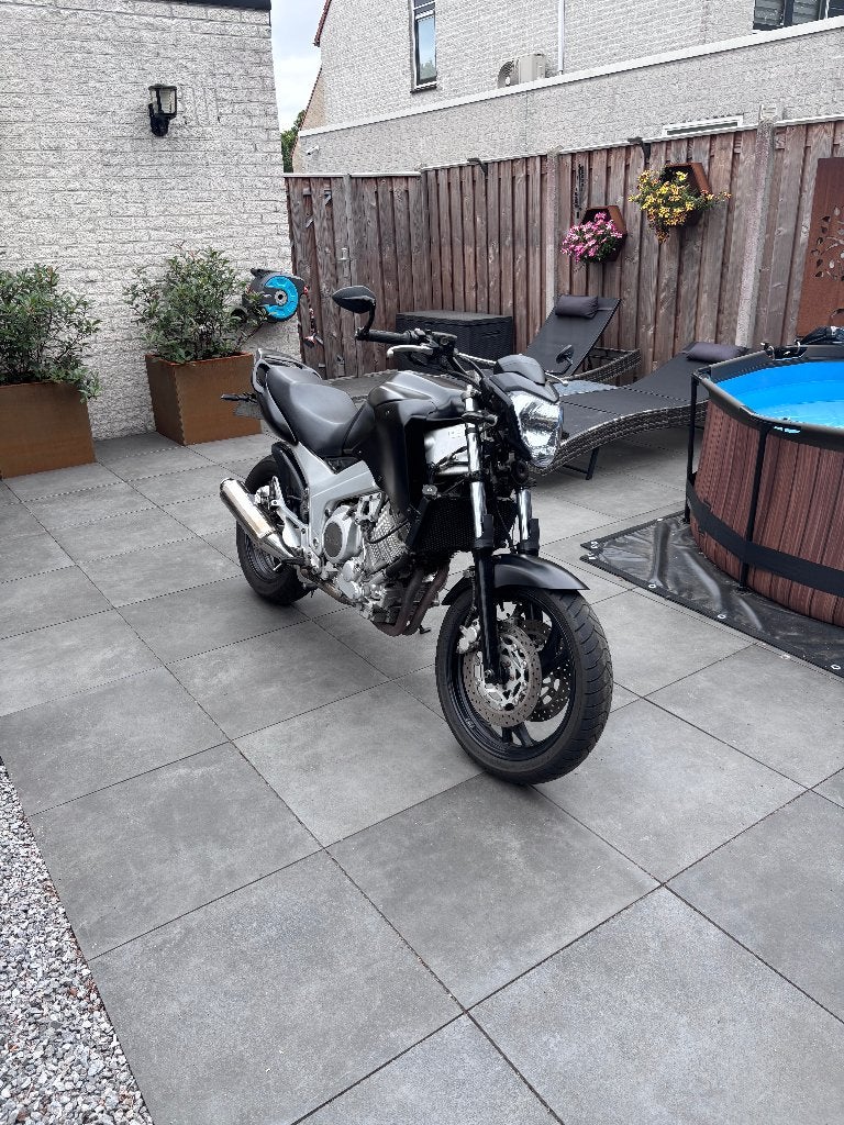 Unieke Yamaha TDM 850 verbouwd naar MT model, Motoren, Sportuitlaat, 2 cilinders, Occasion, Motorrijbewijs A