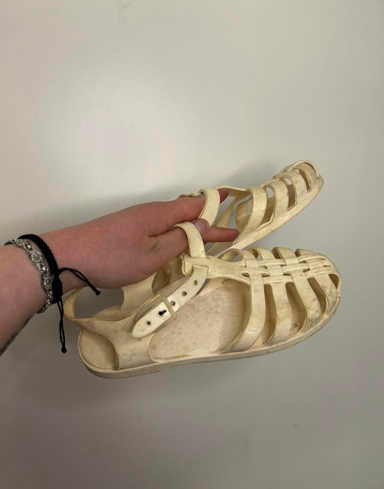 Vintage silicone dames waterschoenen | maat 36 | crème, Kleding | Dames, Schoenen, Beige, Gedragen, Sandalen of Muiltjes, Ophalen of Verzenden